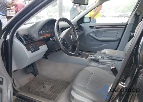 2003 BMW 325I from USA, damaged, VIN WBAET37493NJ24859